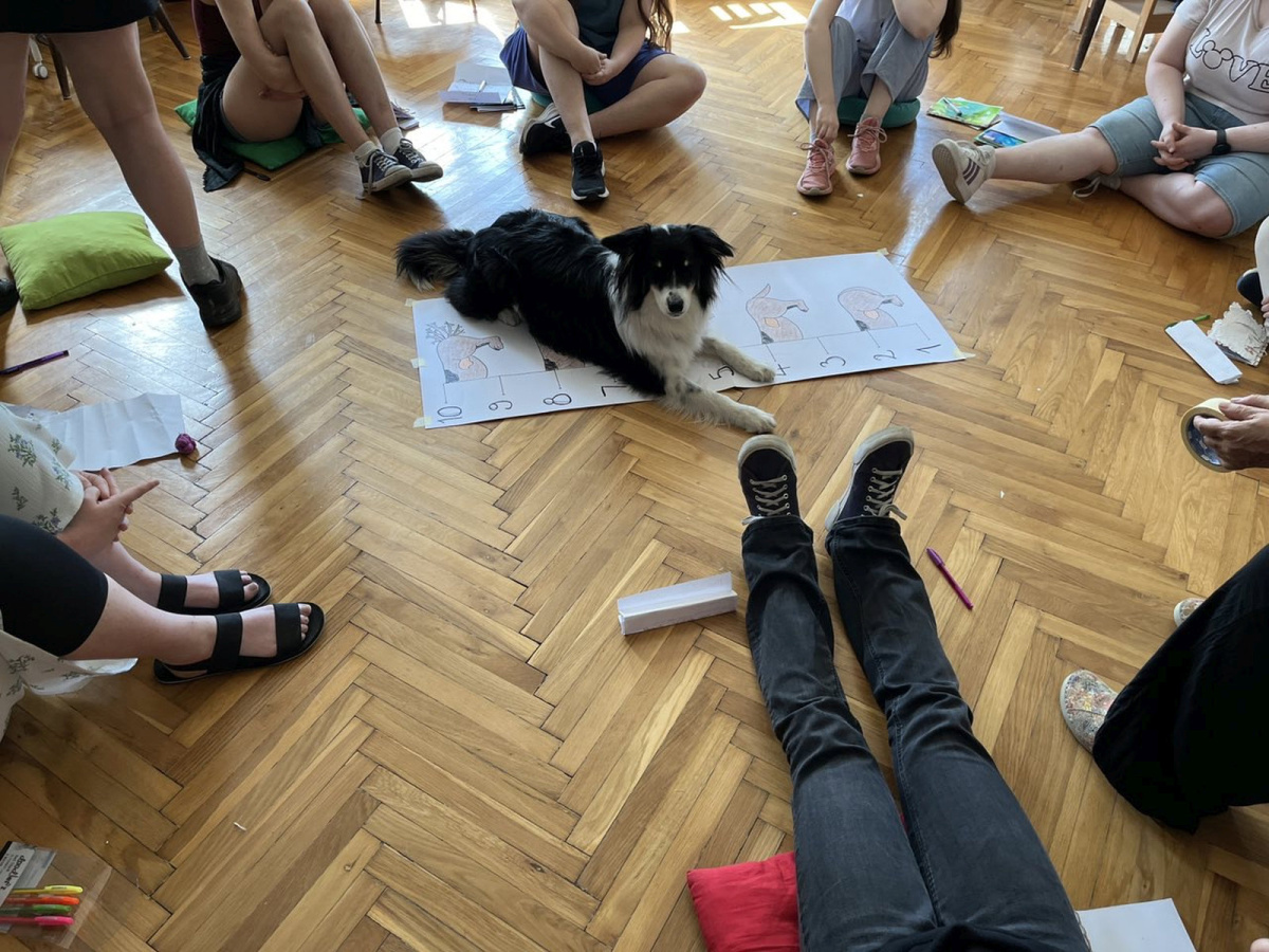 „A kutyának is van mentális jólléte” – interjú a TámUgatók Terápiás és Segítőkutyás Alapítvány három tagjával a-kutyanak-is-van-mentalis-jollete-interju-a-tamugatok-terapias-es-segitokutyas-alapitvany-harom-tagjaval
