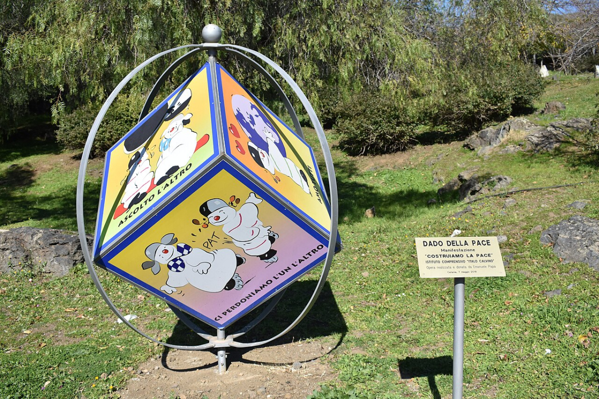 Békekocka az iskolában – kicsik és nagyok közös tapasztalata bekekocka-az-iskolaban-kicsik-es-nagyok-kozos-tapasztalata