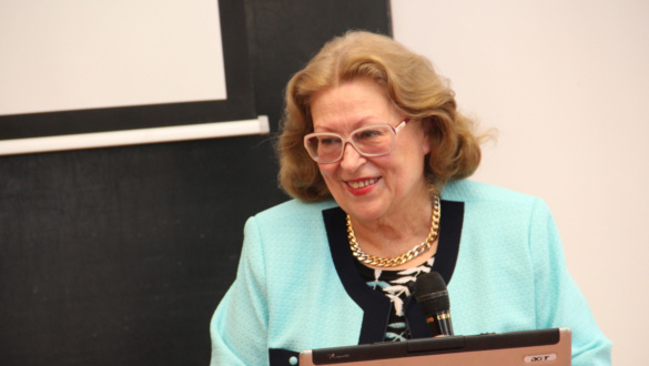 anya-nagymama-tudos-beszelgetes-klaudy-kinga-professzorral